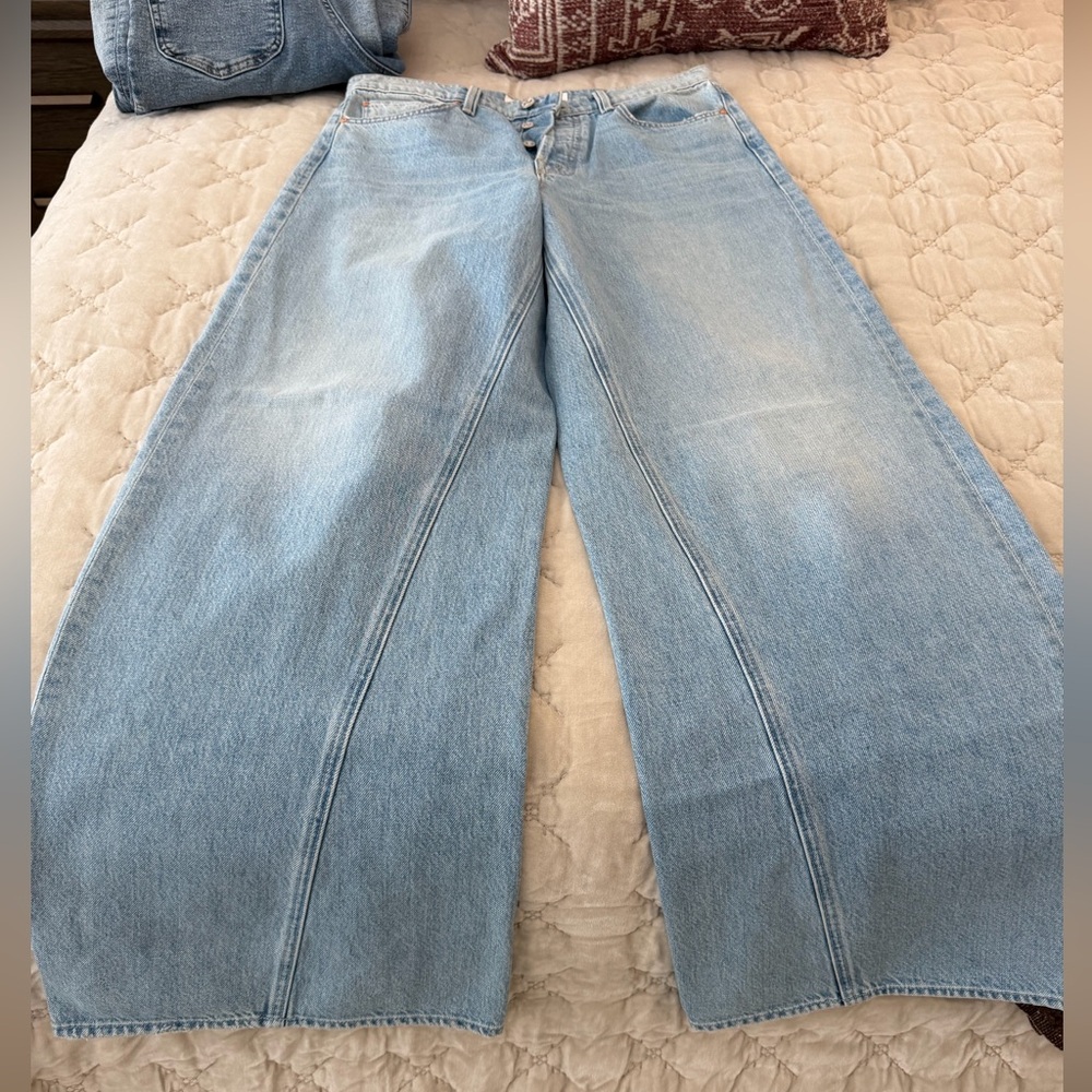 MOTHER Light Blue Women's Jeans - Picture 2 of 6